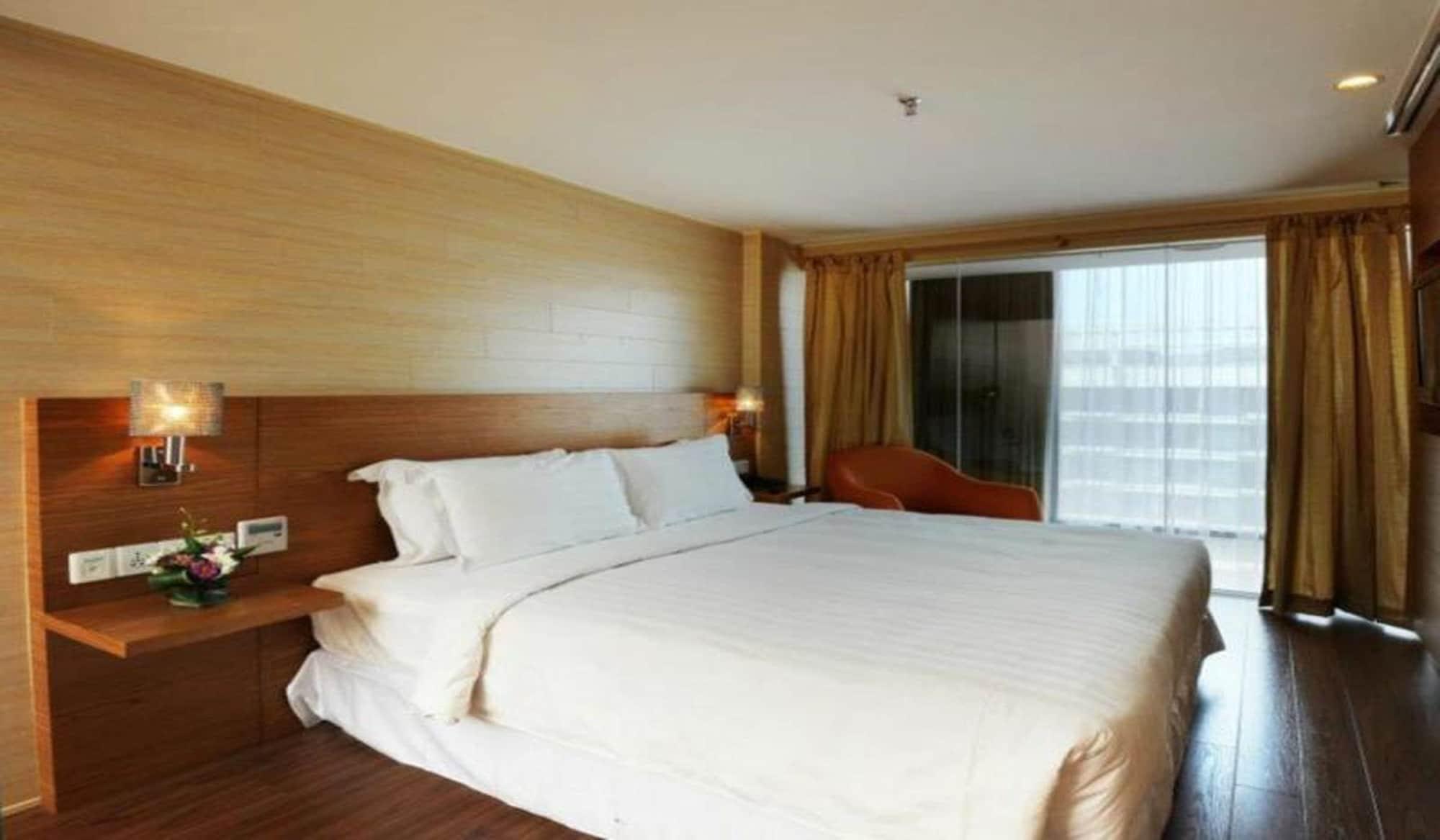 Empire Subang Hotel 4*