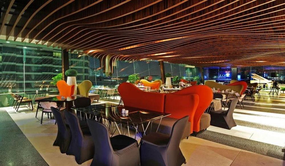 Empire Subang 4*