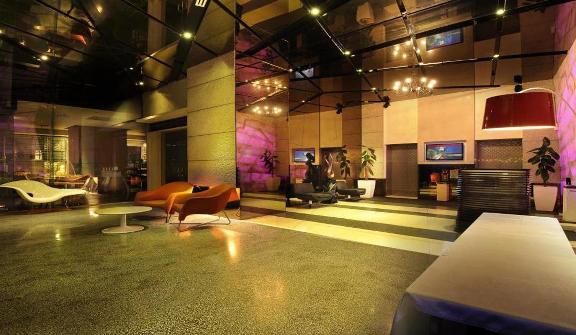Hotel Empire Subang 4*